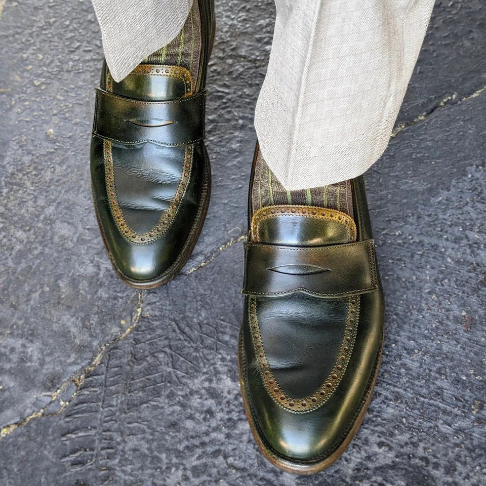 Dark green store shoe polish